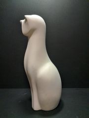 42 cm Oturan Uzun Kedi
